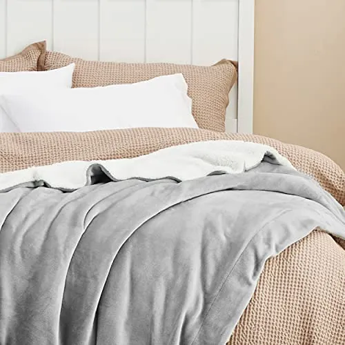 Bedsure Sherpa Fleece Throw Blanket for Couch - Thick and Warm Blanket for Winter, Soft Fuzzy Plush Throw Blanket for All Seasons, Brown, 50x60 Inches
