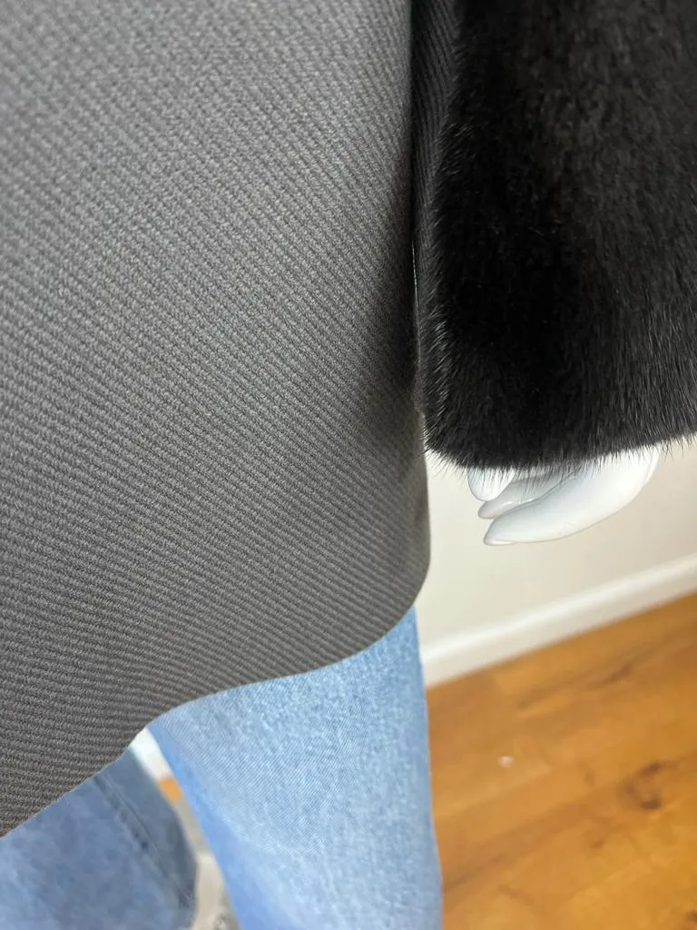 VERA WANG COLLECTION GRAY AND BLACK MINK FUR CONTRAST  SLEEVES COAT